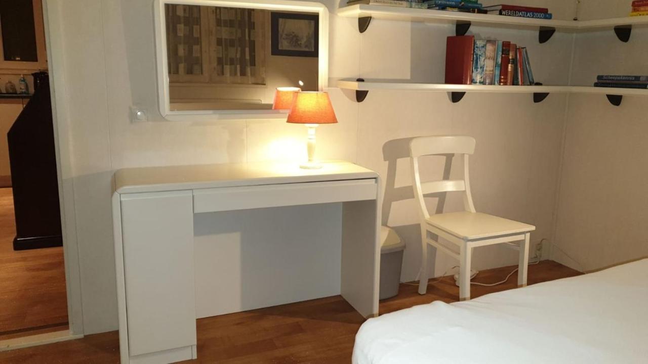 Chalet Buutengeweun, Met Luxe Jacuzzi En Tonsauna シント・アナラント エクステリア 写真