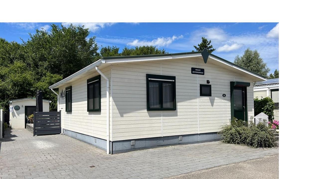 Chalet Buutengeweun, Met Luxe Jacuzzi En Tonsauna シント・アナラント エクステリア 写真